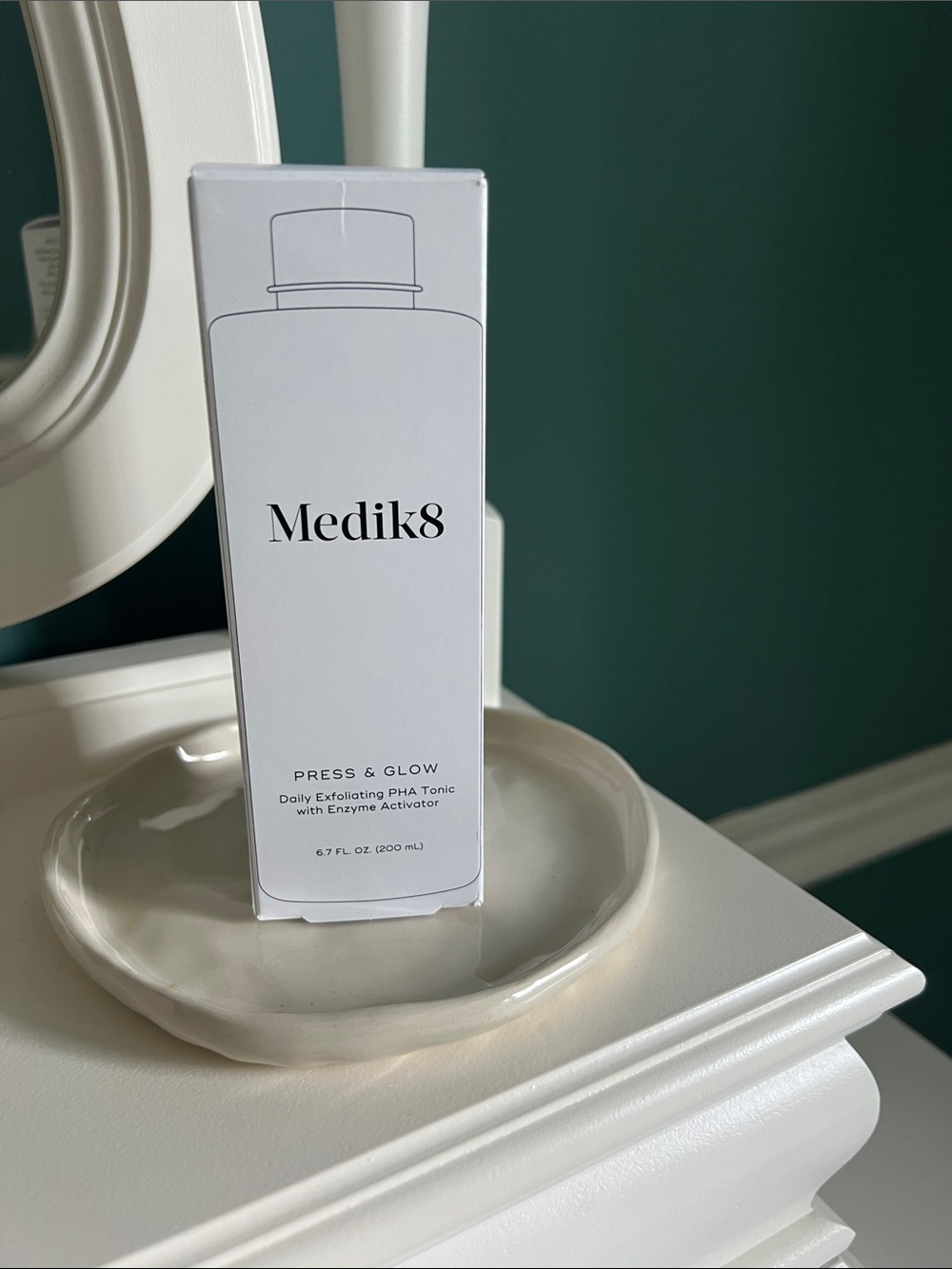 Medik8 Press & Glow Daily Exfoliating PHA Tonic